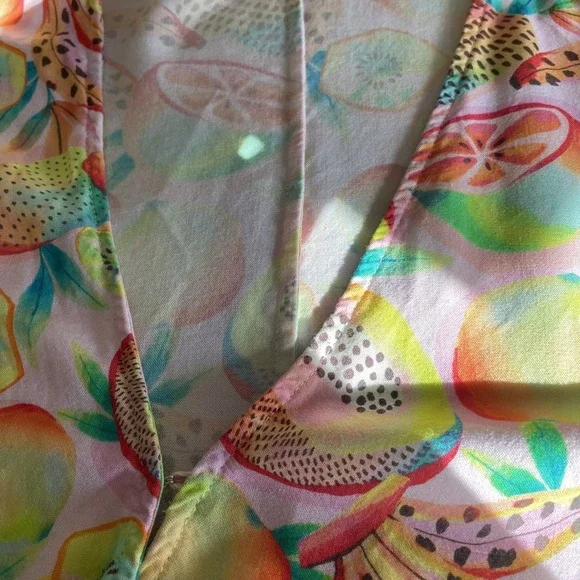 Farm Rio Wrap Blouse Womens XL Pink Rainforest Print Colorful summery Fairy Comf - Picture 8 of 16
